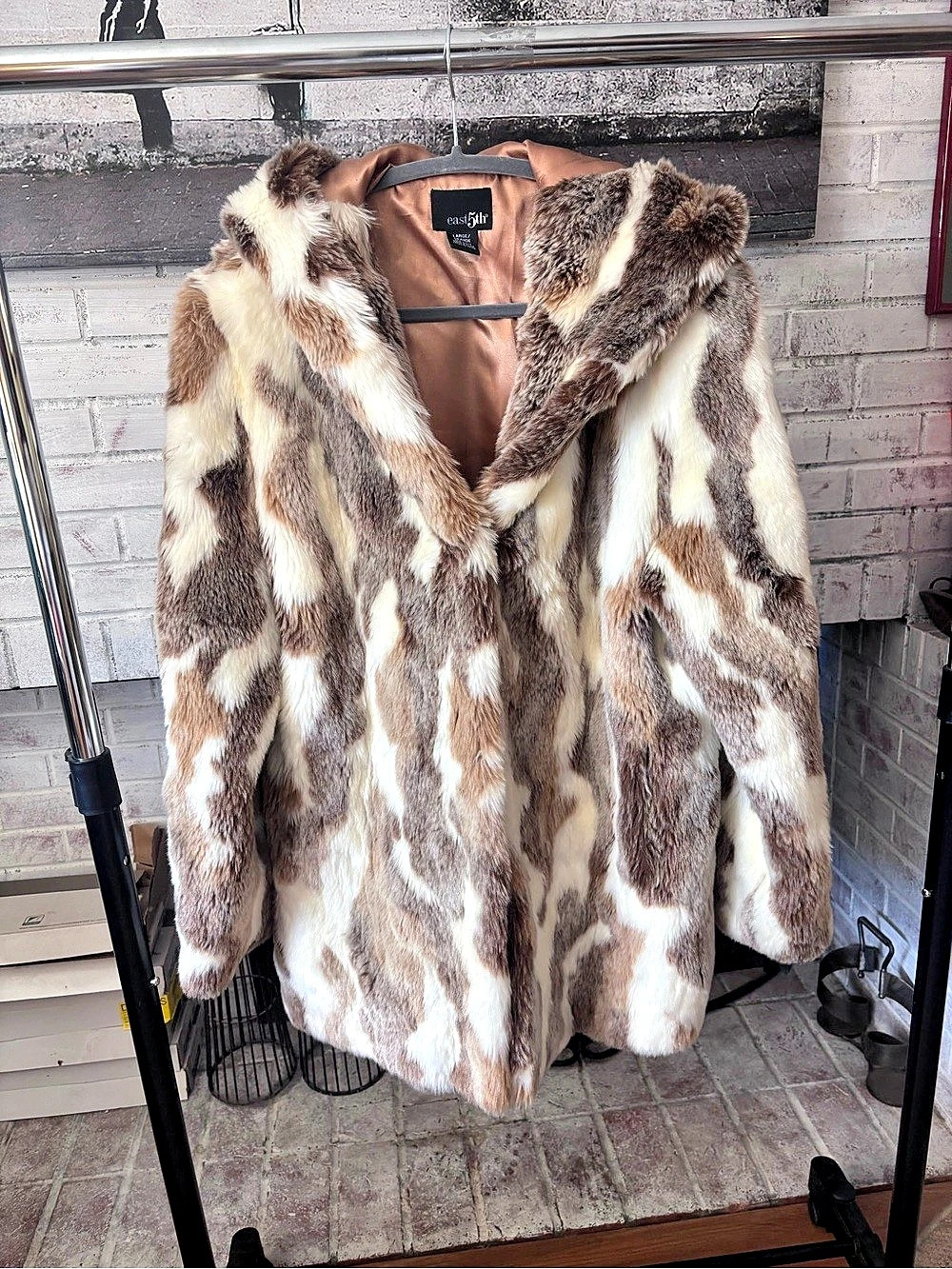East 5th Faux Fur Coat Brown & White Size Large